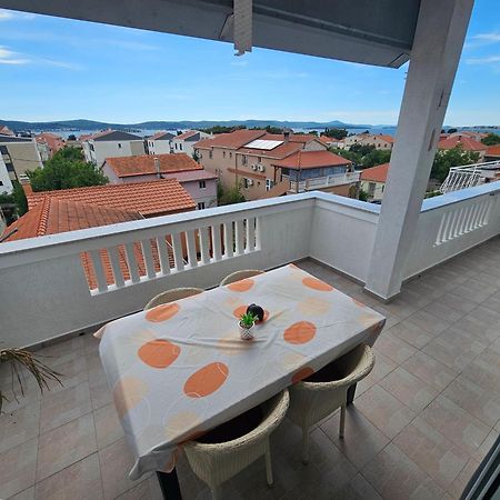 Apartment Zara Биоград-на-Мору Экстерьер фото